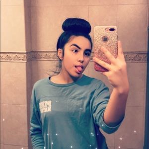 Meet your Posher, Angelina